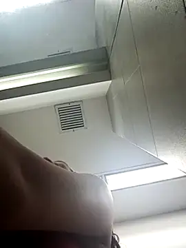 girl milk1 online show from March 22, 11:20 pm