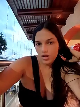 Snapshot of girl_milk1 chatting on November 17, 10:37 pm girl milk1 online show from November 17, 10:37 pm