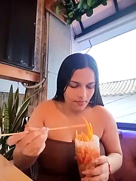 Snapshot of girl_milk1 chatting on November 29, 10:24 pm girl milk1 online show from November 29, 10:24 pm