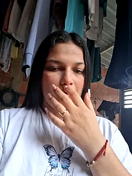 girl milk1 online show from February 8, 3:59 pm