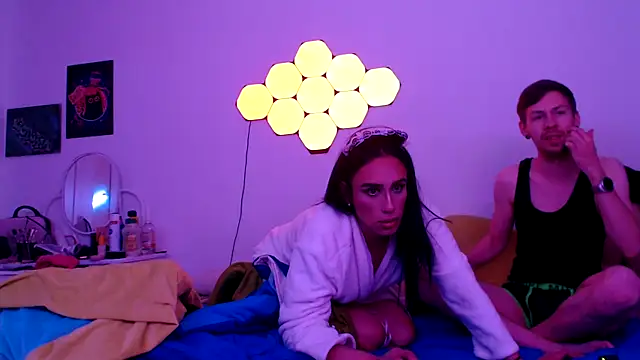 Snapshot of jonny-bisexual chatting on November 1, 7:49 pm jonny-bisexual online show from November 1, 7:49 pm