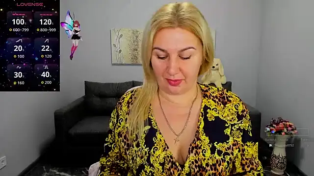 Lili Crossi online show from September 30, 5:45 am