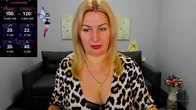 Lili Crossi online show from October 15, 5:51 am