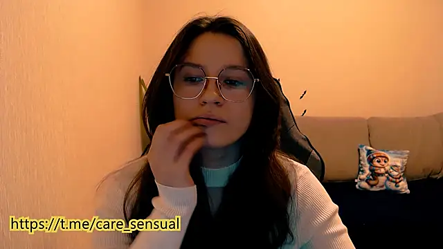 M Sensual online show from January 15, 7:05 am