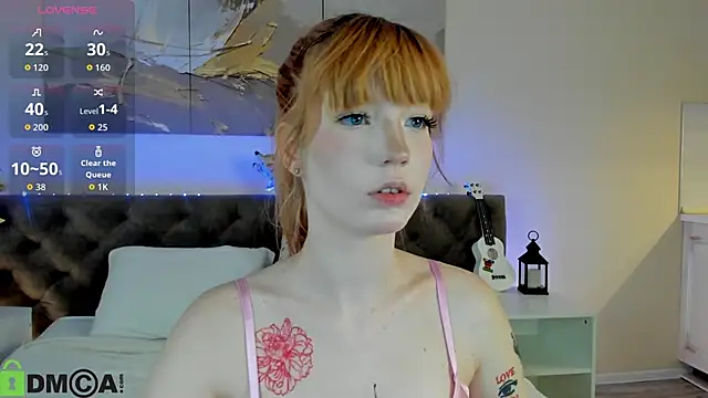 Snapshot of Linablueeyed chatting on October 24, 9:17 am Linablueeyed online show from October 24, 9:17 am