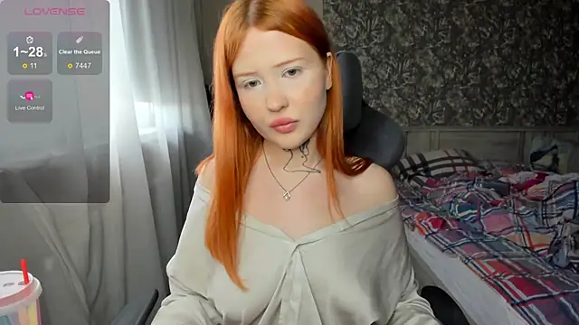 Snapshot of kate8ketee8 chatting on July 6, 3:03 pm kate8ketee8 online show from July 6, 3:03 pm