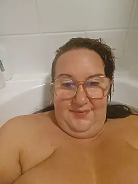 Bekahblows online show from October 31, 10:44 pm