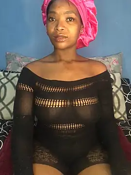 Snapshot of NunuBerry16 chatting on December 16, 8:48 pm NunuBerry16 online show from December 16, 8:48 pm