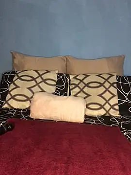 Snapshot of NunuBerry16 chatting on January 5, 6:45 pm NunuBerry16 online show from January 5, 6:45 pm