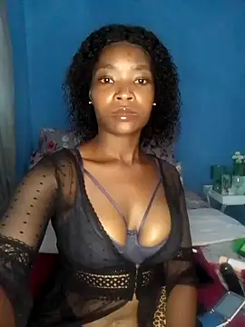 Snapshot of NunuBerry16 chatting on January 24, 12:52 pm NunuBerry16 online show from January 24, 12:52 pm