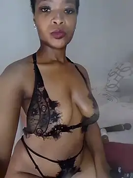 Snapshot of NunuBerry16 chatting on September 19, 11:33 am NunuBerry16 online show from September 19, 11:33 am