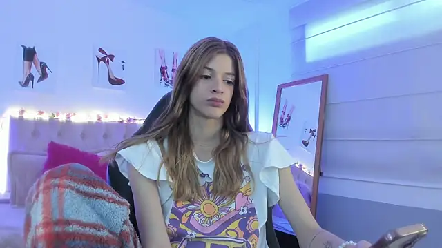 Snapshot of Nora_Vennucci chatting on May 24, 1:16 pm Nora Vennucci online show from May 24, 1:16 pm