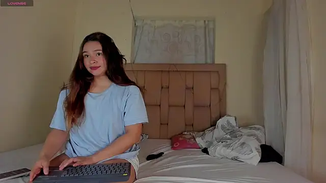 stepcouple XXX online show from March 5, 10:10 pm