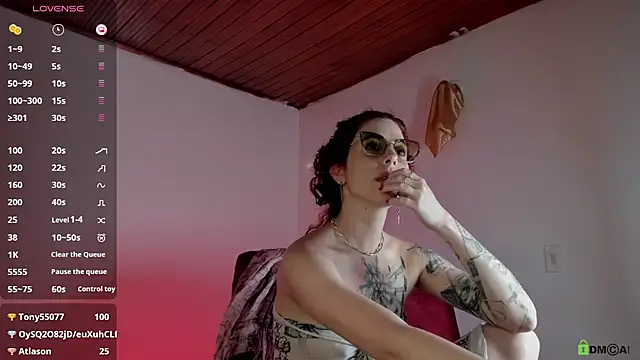 Borbala Iggy online show from December 12, 10:09 pm