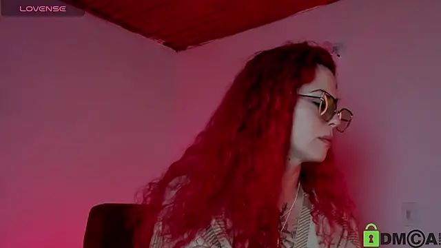 Borbala Iggy online show from December 31, 12:43 am