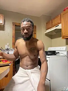 prettyrichie online show from April 27, 11:08 am