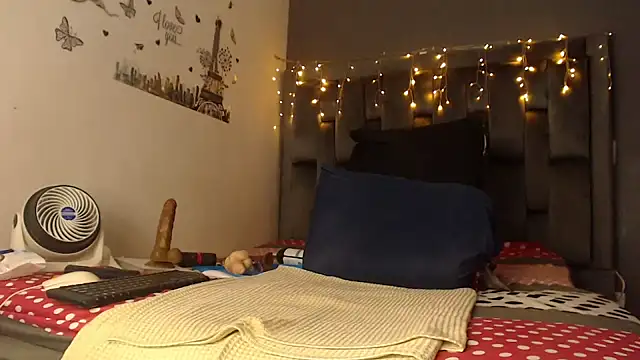 Snapshot of Zammy_Johnson chatting on December 2, 5:48 pm Zammy Johnson online show from December 2, 5:48 pm