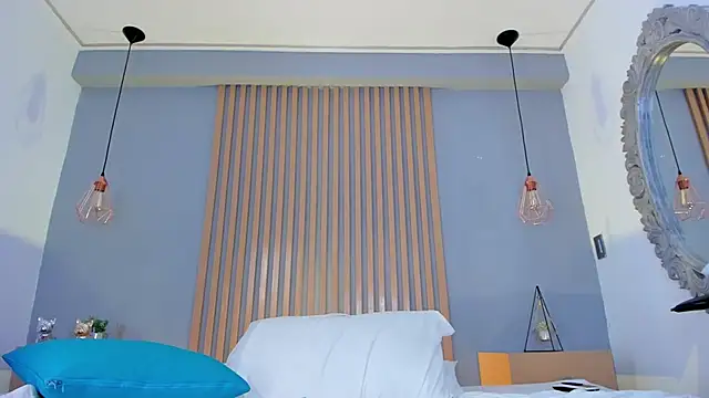 mary suarez online show from February 26, 9:42 am