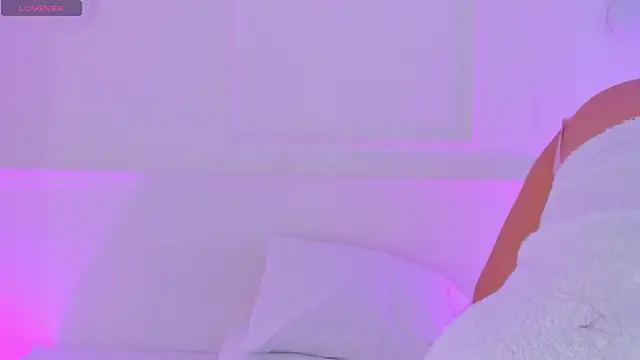 mary suarez online show from October 4, 4:10 am