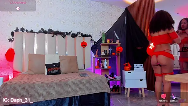 Daphnne tay online show from October 17, 7:38 pm