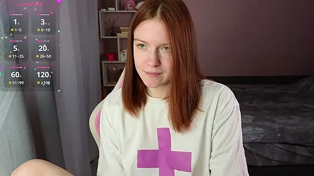 Snapshot of CassieJuice69 chatting on May 18, 4:02 pm CassieJuice69 online show from May 18, 4:02 pm