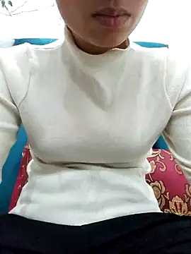 Snapshot of Aleena_Rai chatting on December 5, 10:45 pm Aleena Rai online show from December 5, 10:45 pm