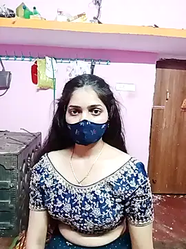 Snapshot of Cute-Simmi chatting on December 10, 9:44 am Cute-Simmi online show from December 10, 9:44 am