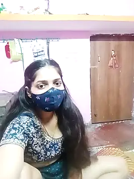 Snapshot of Cute-Simmi chatting on December 10, 1:44 pm Cute-Simmi online show from December 10, 1:44 pm