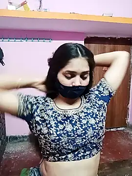 Snapshot of Cute-Simmi chatting on December 18, 8:20 am Cute-Simmi online show from December 18, 8:20 am