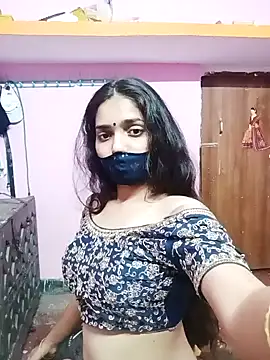 Snapshot of Cute-Simmi chatting on January 18, 11:43 am Cute-Simmi online show from January 18, 11:43 am