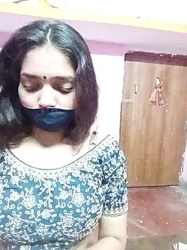 Snapshot of Cute-Simmi chatting on January 18, 2:44 pm Cute-Simmi online show from January 18, 2:44 pm