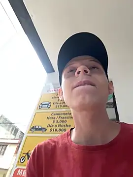 Snapshot of Daddyrich_632 chatting on November 30, 3:27 pm Daddyrich 632 online show from November 30, 3:27 pm