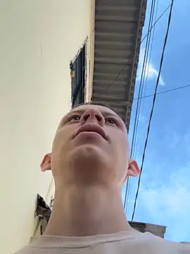 Snapshot of Daddyrich_632 chatting on December 3, 6:50 pm Daddyrich 632 online show from December 3, 6:50 pm