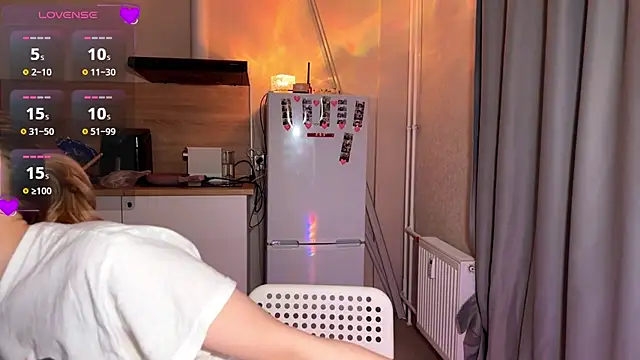 lisa barbie online show from April 15, 5:31 pm