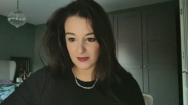 flatwhite0 online show from December 20, 9:32 am