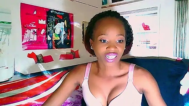 EbonyCreamy69 online show from December 11, 7:03 pm