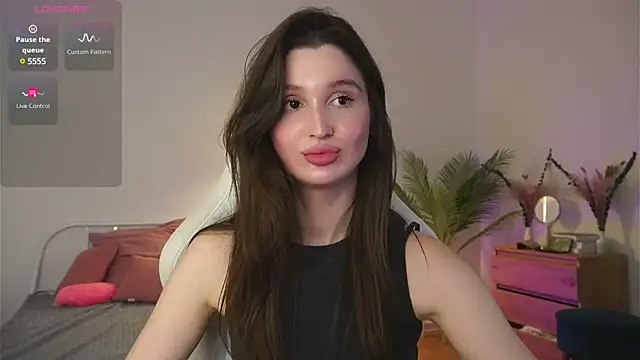 Snapshot of tender_babyy chatting on March 7, 12:12 pm tender babyy online show from March 7, 12:12 pm