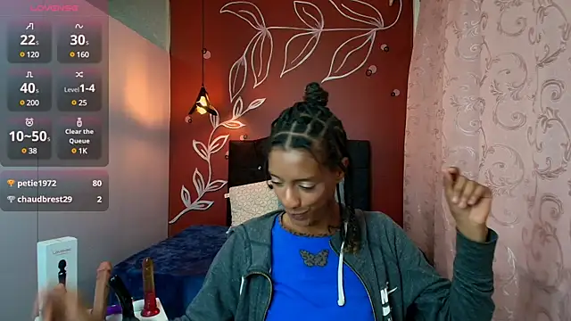 Zia Green online show from February 10, 3:32 pm