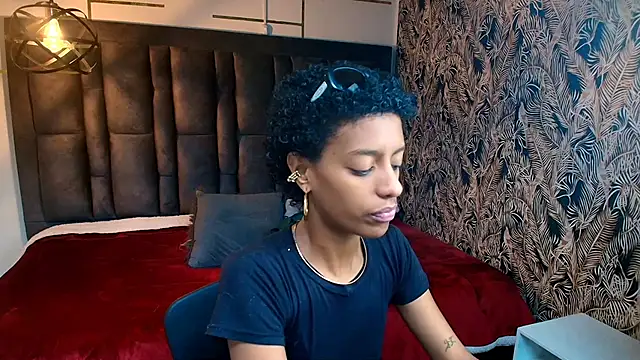 Snapshot of Zia_Green chatting on May 15, 12:45 pm Zia Green online show from May 15, 12:45 pm