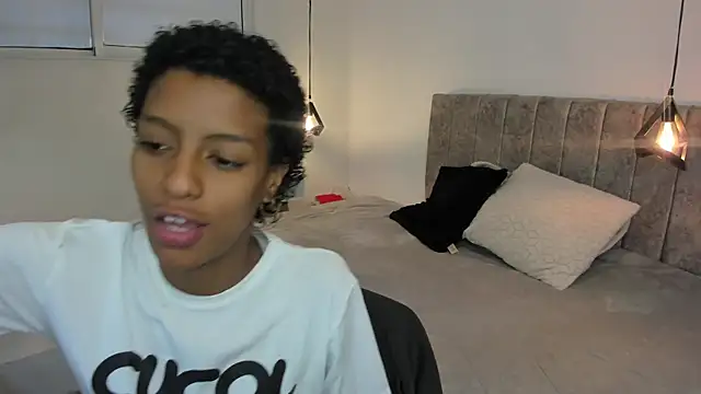 Snapshot of Zia_Green chatting on May 29, 1:09 pm Zia Green online show from May 29, 1:09 pm
