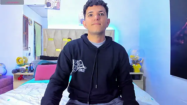 patrick sanzz online show from April 15, 3:02 am