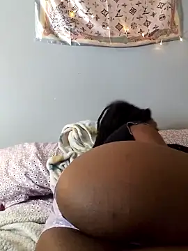 ebonycatlisaaaalime online show from February 1, 6:40 pm