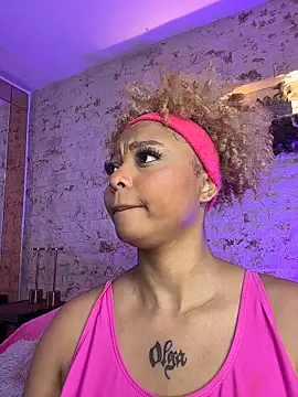 Snapshot of pamela_west chatting on December 19, 8:05 pm pamela west online show from December 19, 8:05 pm