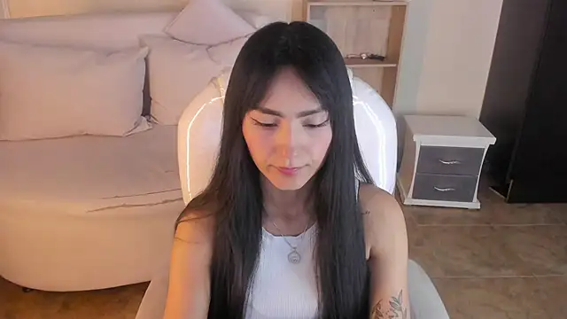 Amy Kiitty  online show from March 9, 7:48 pm