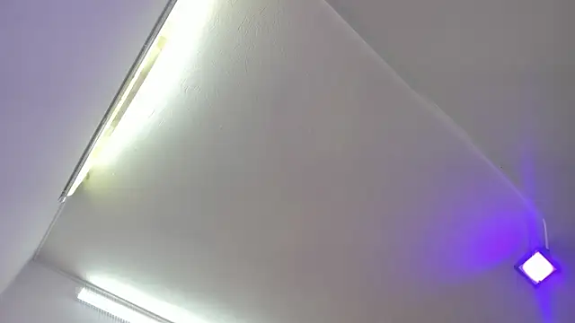 Amy Kiitty  online show from September 18, 12:51 pm