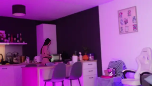 Lorennameliyy online show from December 21, 5:25 am