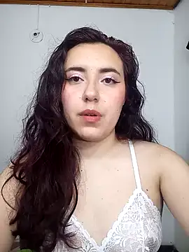 Emi chik online show from January 11, 10:51 am