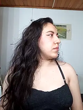 Emi chik online show from December 18, 9:59 am