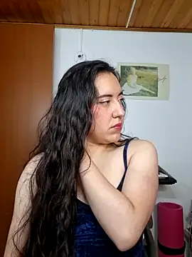 Emi chik online show from April 1, 12:28 pm