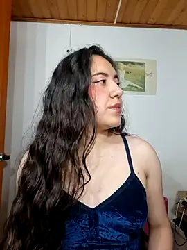 Emi chik online show from April 15, 10:55 am